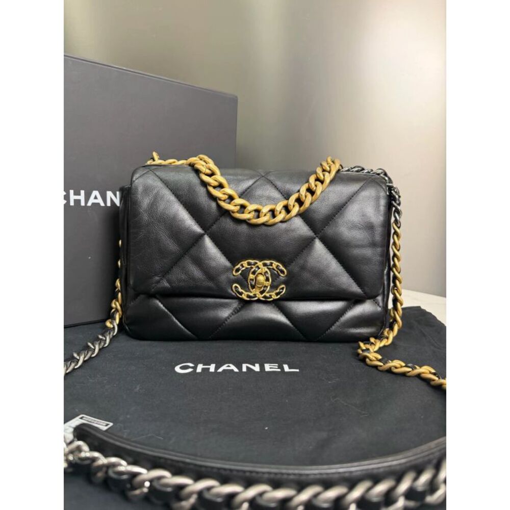 Chanel Women Pre-Loved Bag Very Good Condition
